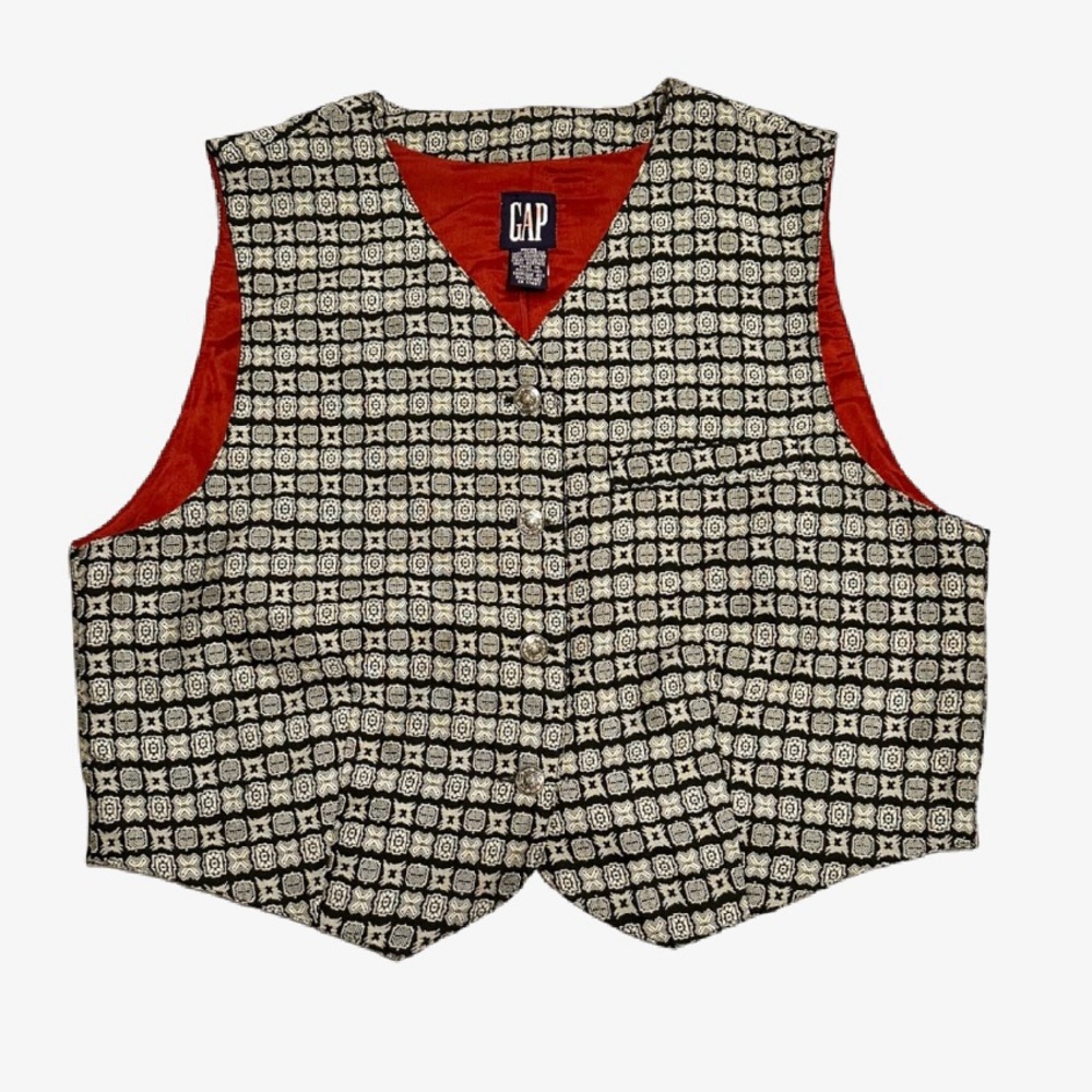 GAP Cropped Patterned Vest with Red Interior